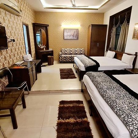 Hotel Hk Continental Amritsar Eksteriør billede