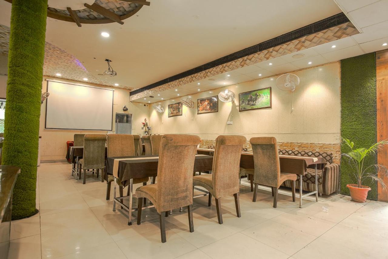 Hotel Hk Continental Amritsar Eksteriør billede