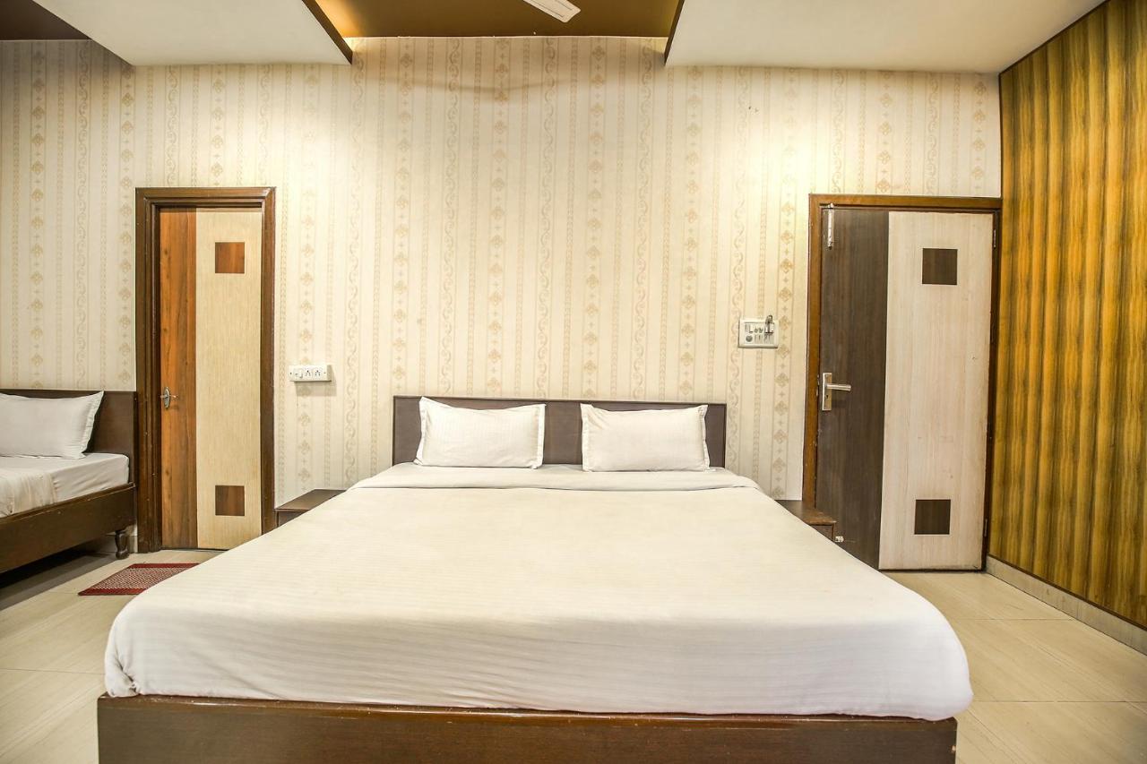 Hotel Hk Continental Amritsar Eksteriør billede