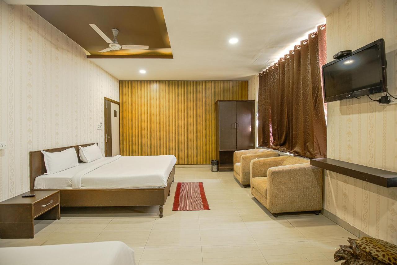 Hotel Hk Continental Amritsar Eksteriør billede