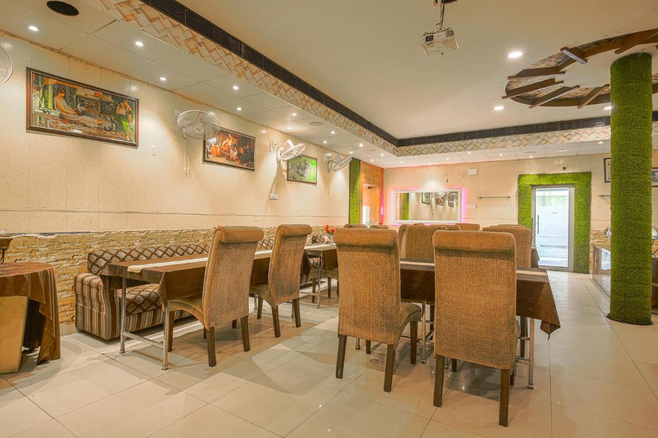 Hotel Hk Continental Amritsar Eksteriør billede