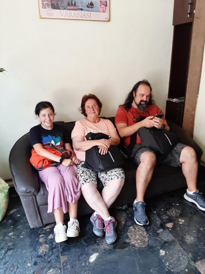 Hotel Hk Continental Amritsar Eksteriør billede