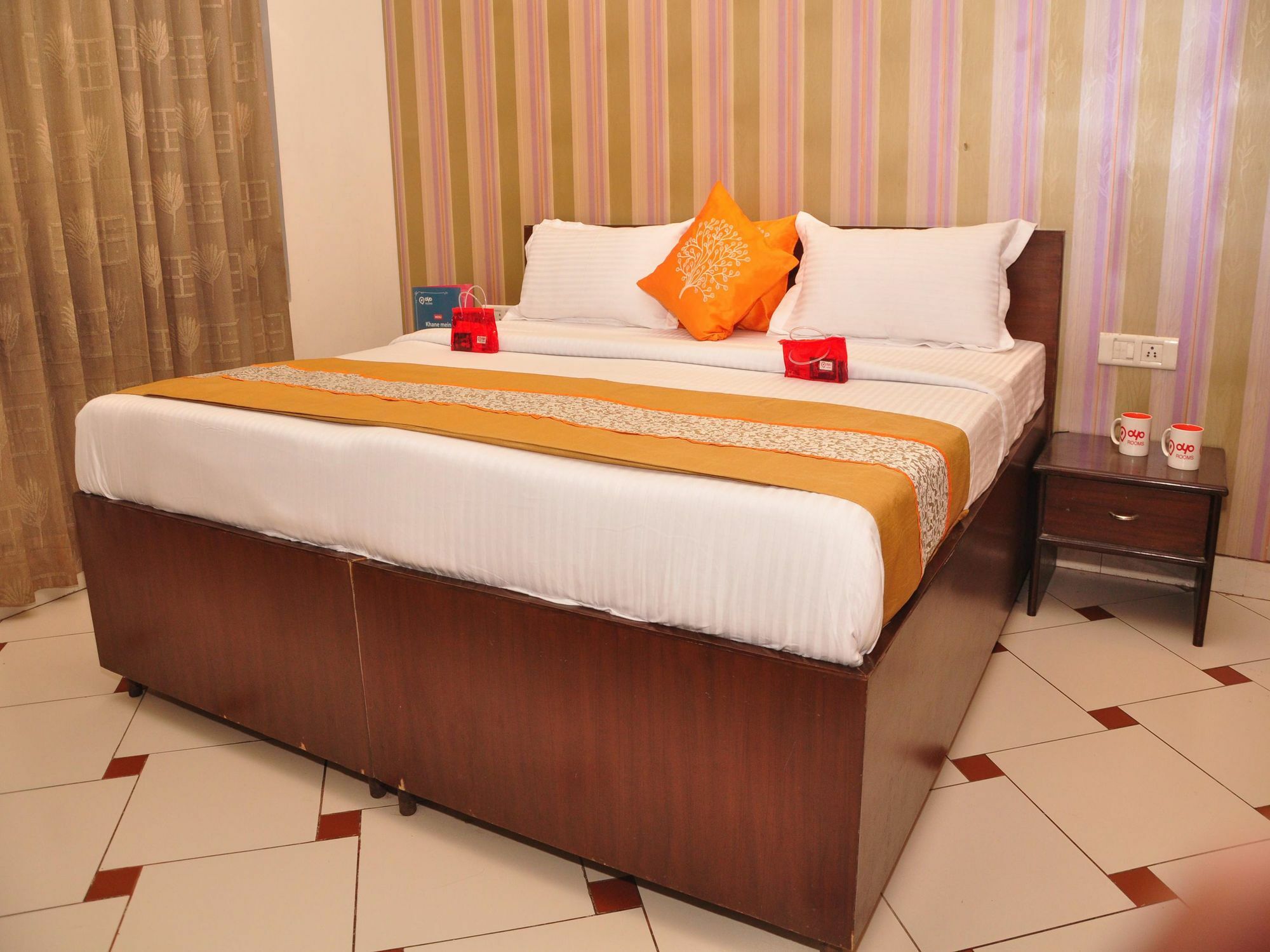 Hotel Hk Continental Amritsar Eksteriør billede